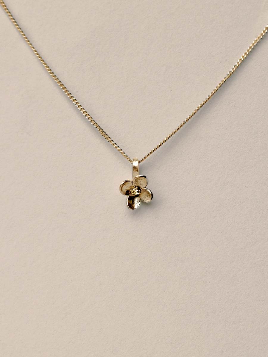 Lily Necklace - Gold